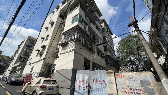 工商局宿舍外景图