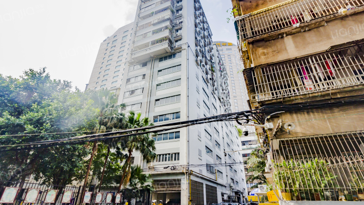 房管局宿舍外景图