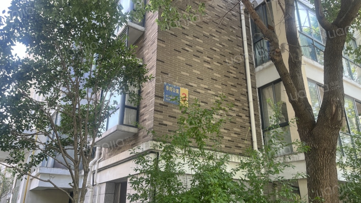 华阳公寓外景图