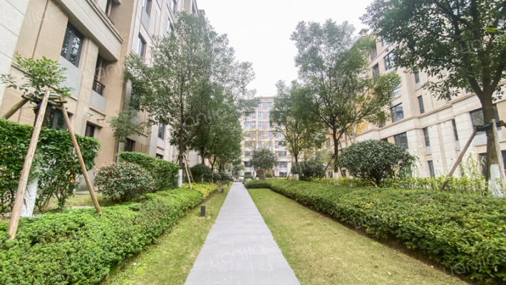 御临府四期珑园外景图