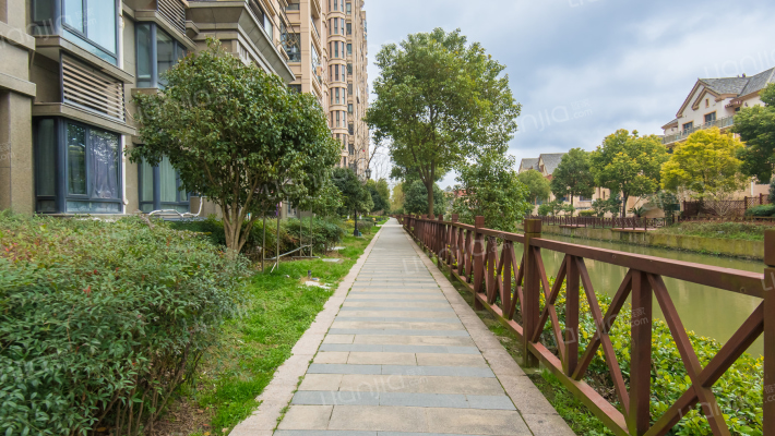 东方冠郡一期外景图