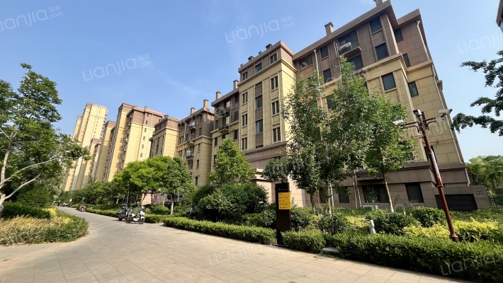 中康龙盘山家园外景图