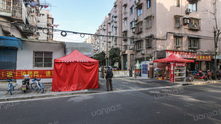 华严路58弄外景图