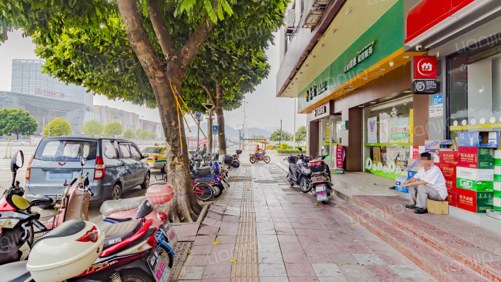 山水大厦小区外景图