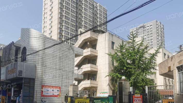西北农林科技大学后勤服务中心教学基地外景图