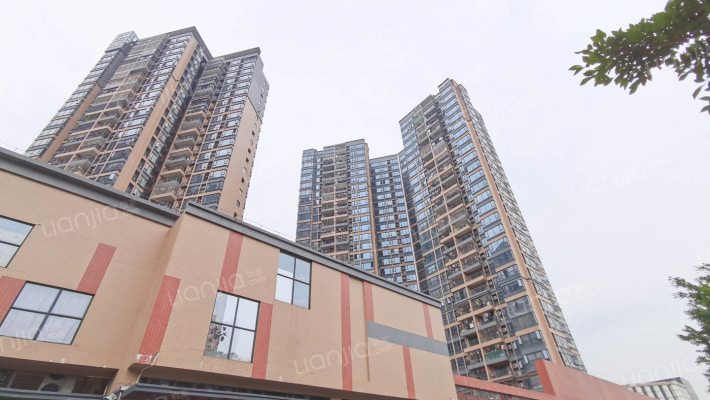 万荟时代外景图