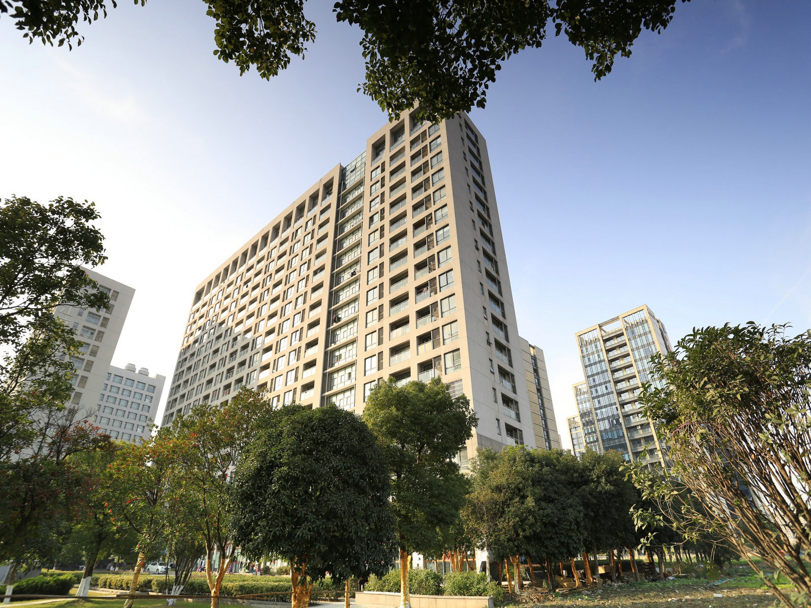Yu Hua Tower compound photo 5