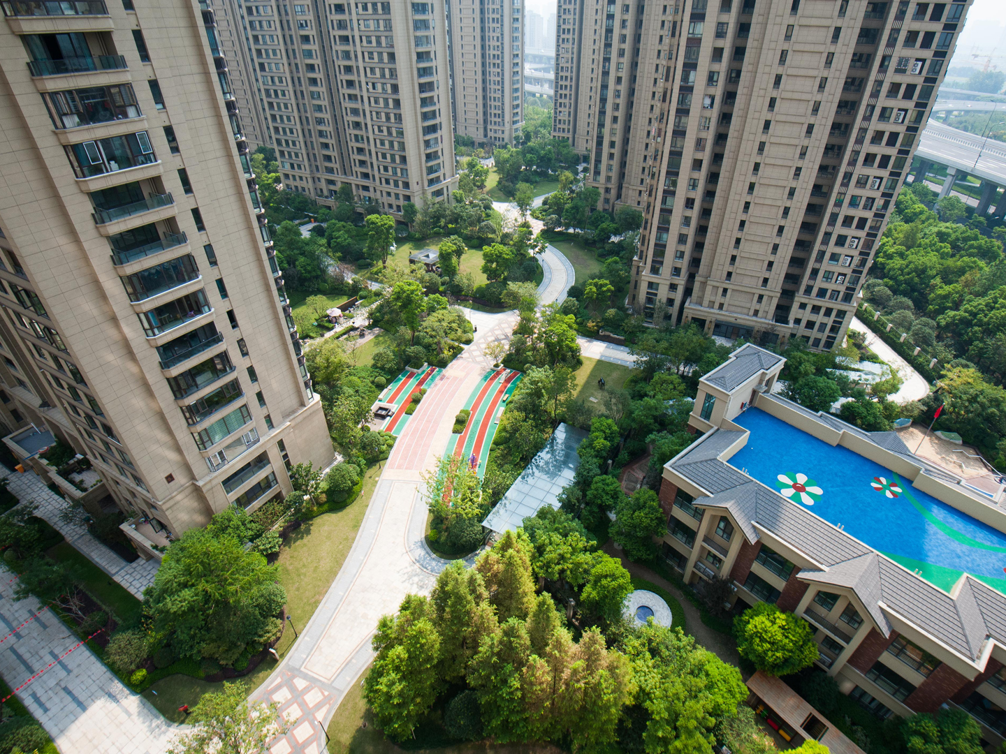 龙湖春江彼岸小区实景 3
