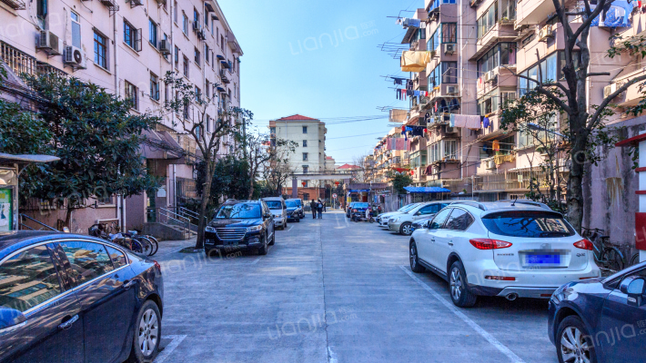 真光六小区外景图