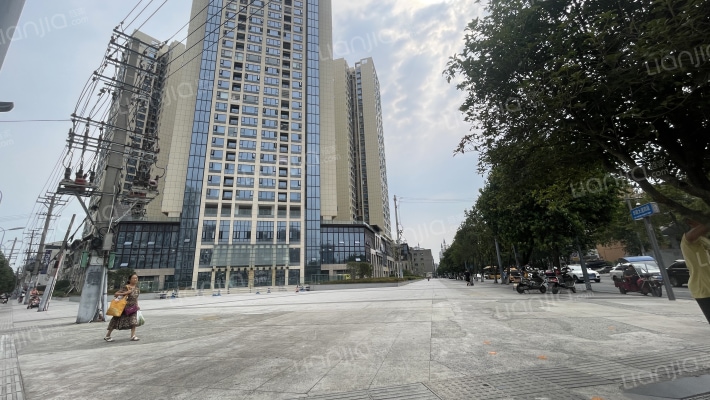 洪锦国际外景图