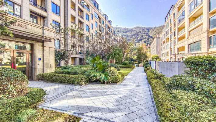 云峰原著外景图