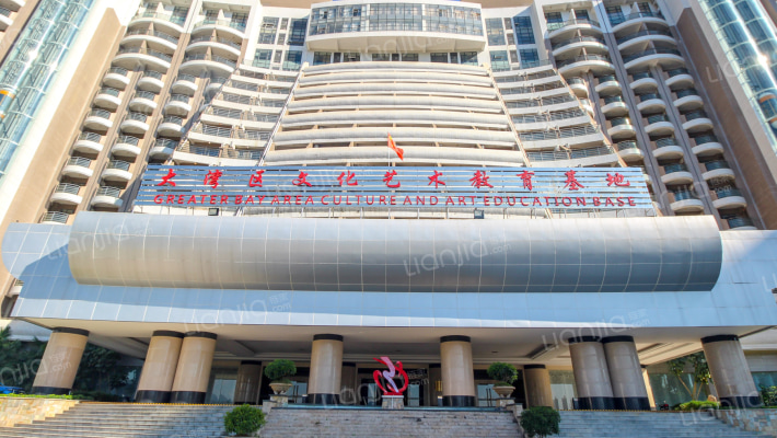 高尔夫度假公寓外景图