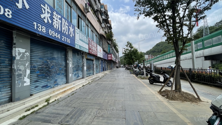 花溪大道北段468号外景图