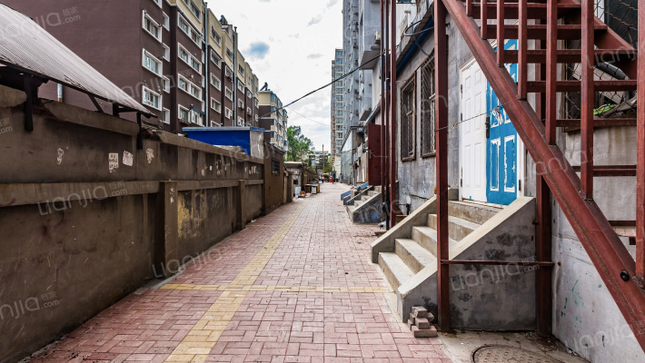 亚泰豪苑外景图