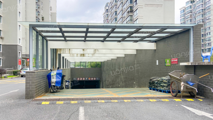 逸景佳苑外景图