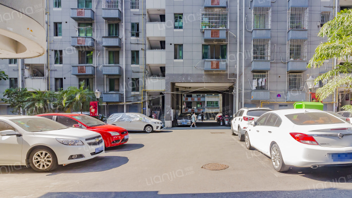 龙峰新村外景图