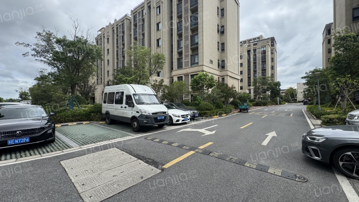 金地翡翠名苑外景图