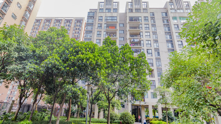 保利澳尔公寓外景图