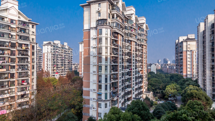 绿地康桥新苑外景图