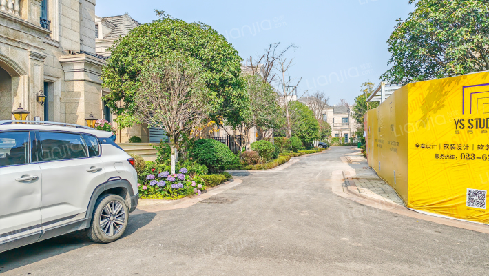 绿城两江御园玫瑰园外景图