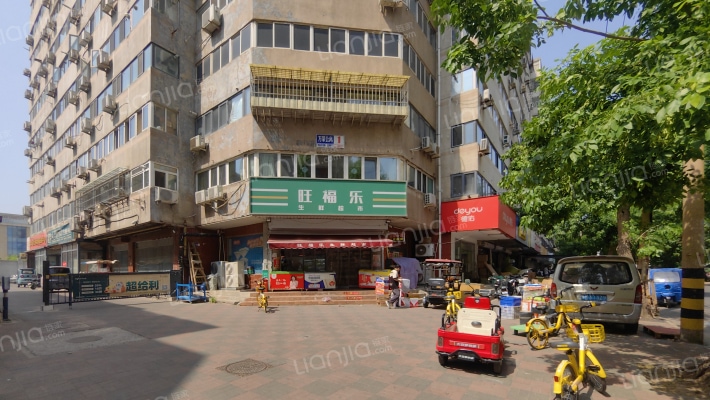 鼎成公寓外景图