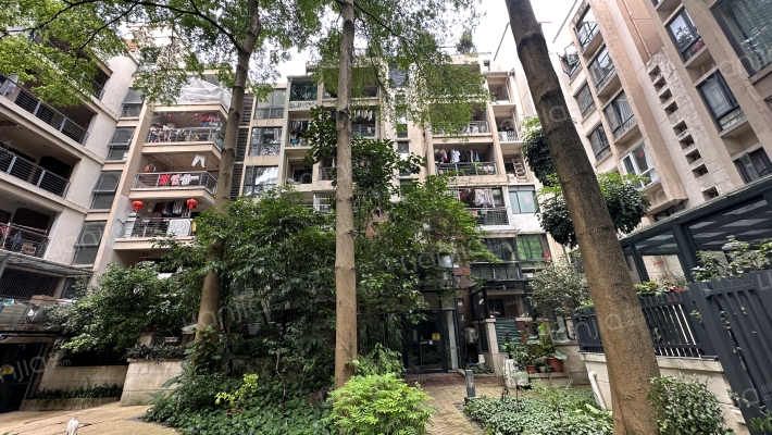 万科四季花城米兰苑外景图