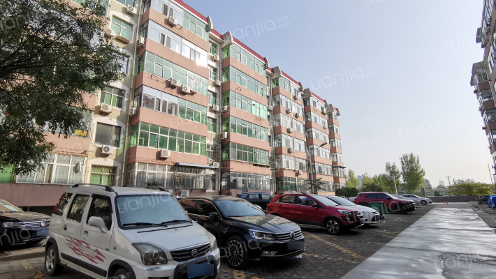 康庄小区外景图