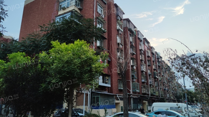 团结东里外景图