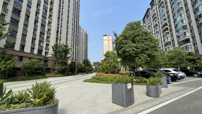 橡树澜湾花园外景图