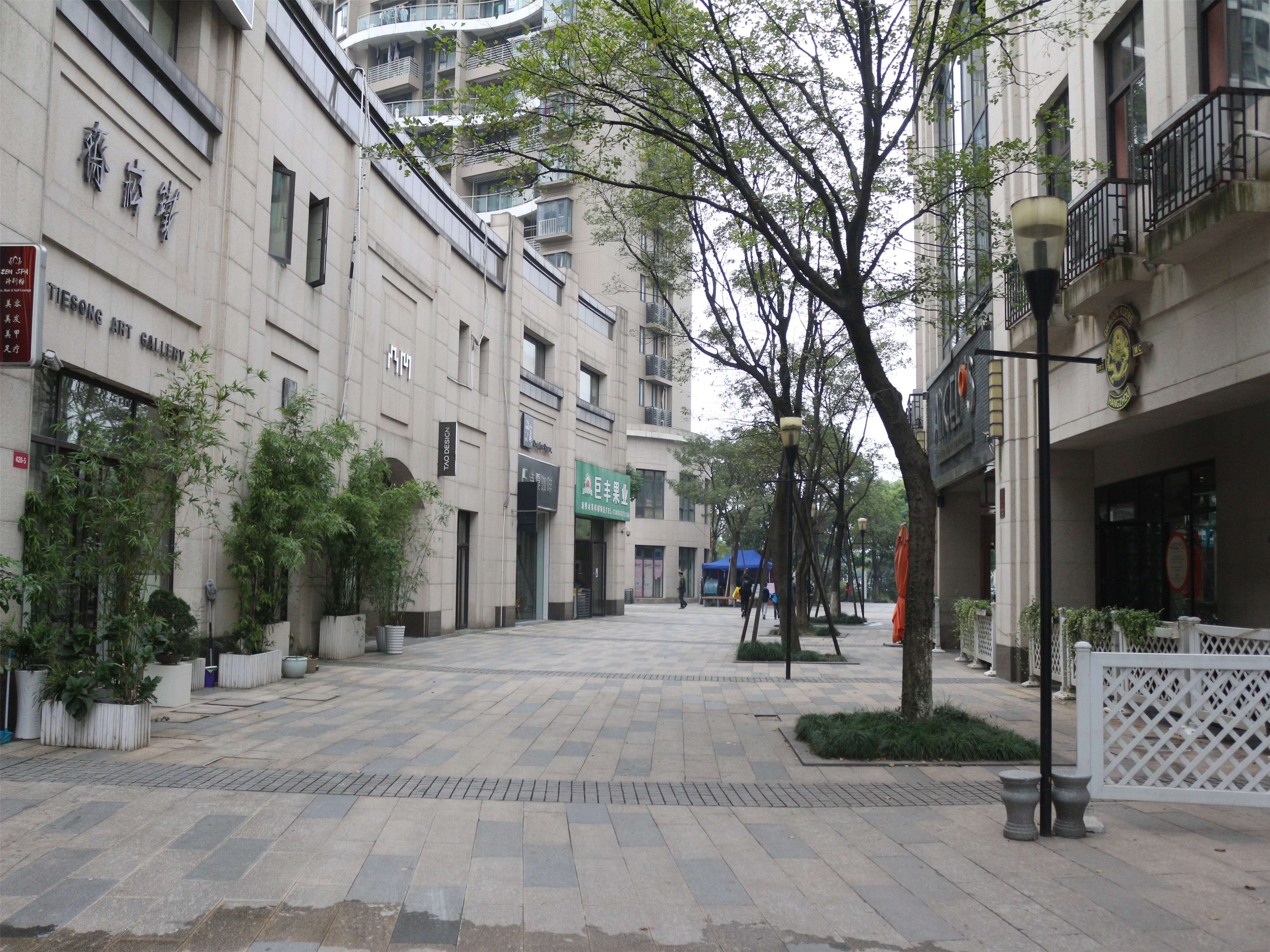天鸿君邑小区实景 10