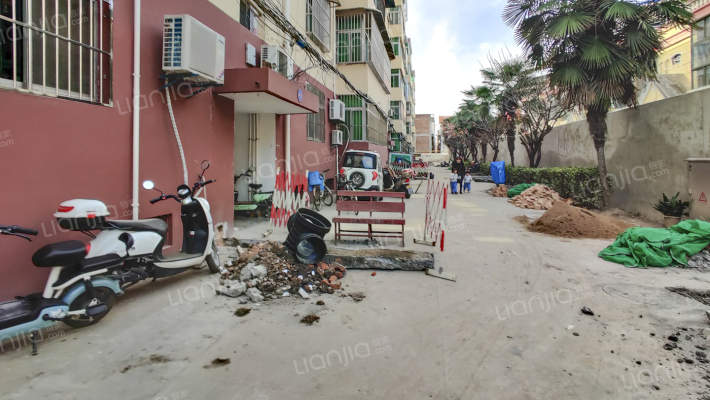 户县城关信用社家属小区外景图