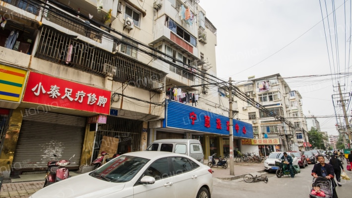 镇江路1-11号外景图