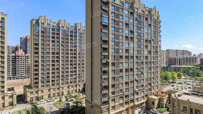 润天观湖国际外景图