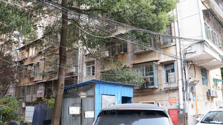 杂技团宿舍外景图