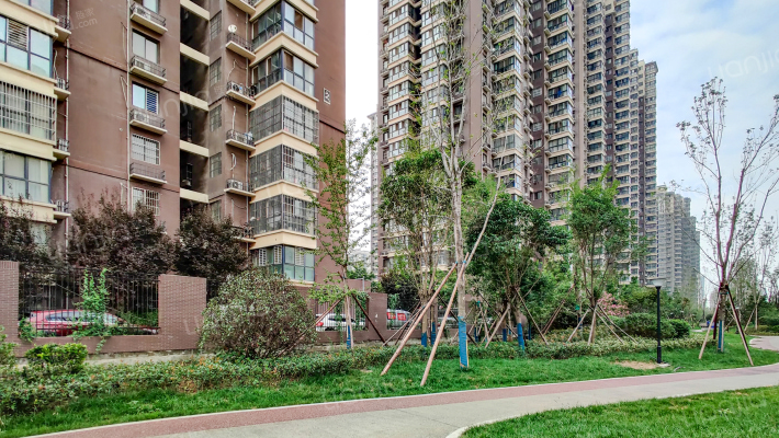 长乐东苑C区外景图