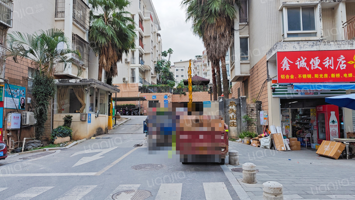 泉头山庄外景图