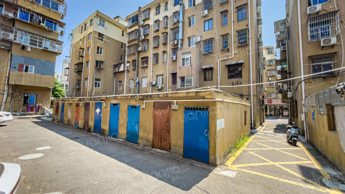 藕池新村村大厦外景图