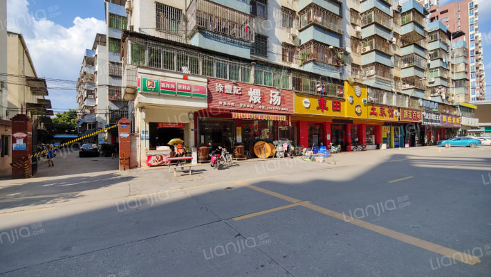 威龙花园外景图