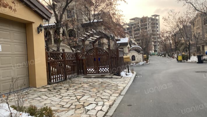 龙湖滟澜山外景图