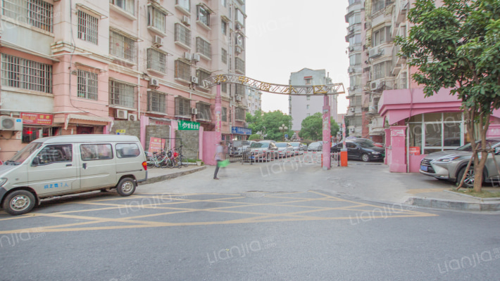 苑中园小区外景图