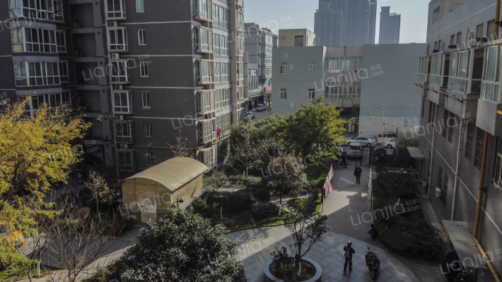 七彩阳光城外景图