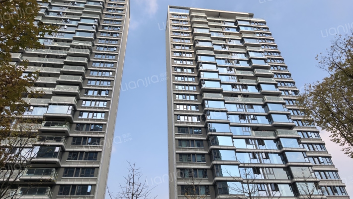 天恒傲云天府外景图