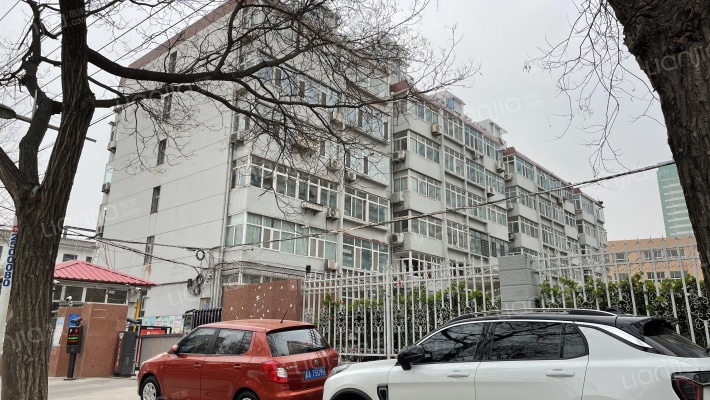 石药宿舍外景图