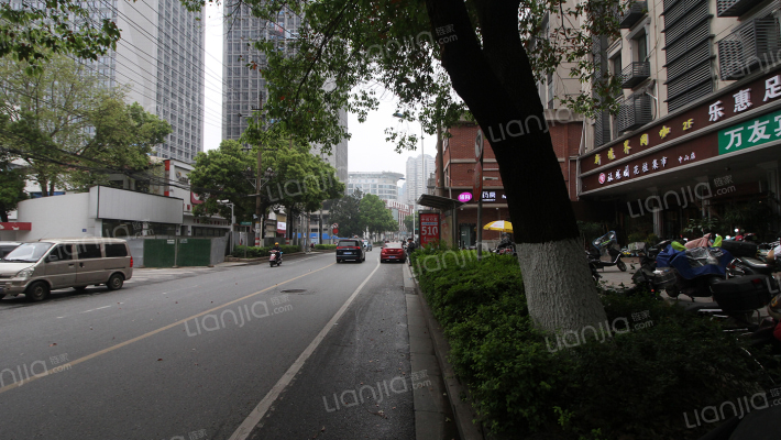 万年大楼外景图