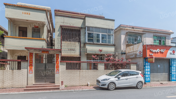 长命水石榴坑正街外景图