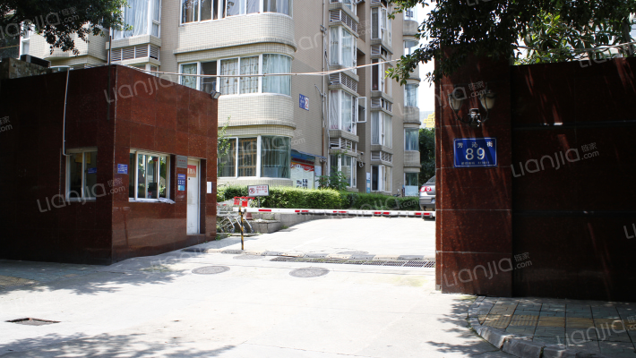 芳沁街89号外景图