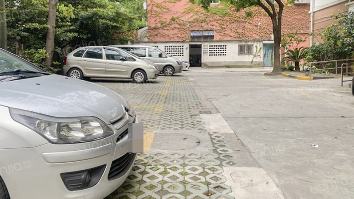 景泰公寓外景图