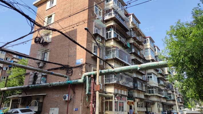 印江南里外景图