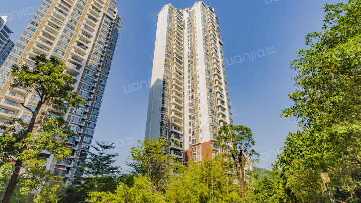 越秀岭南山畔外景图