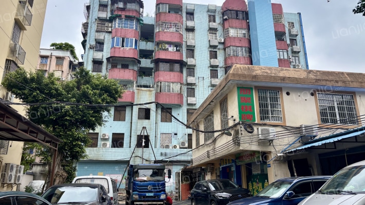 同和信用社宿舍楼外景图